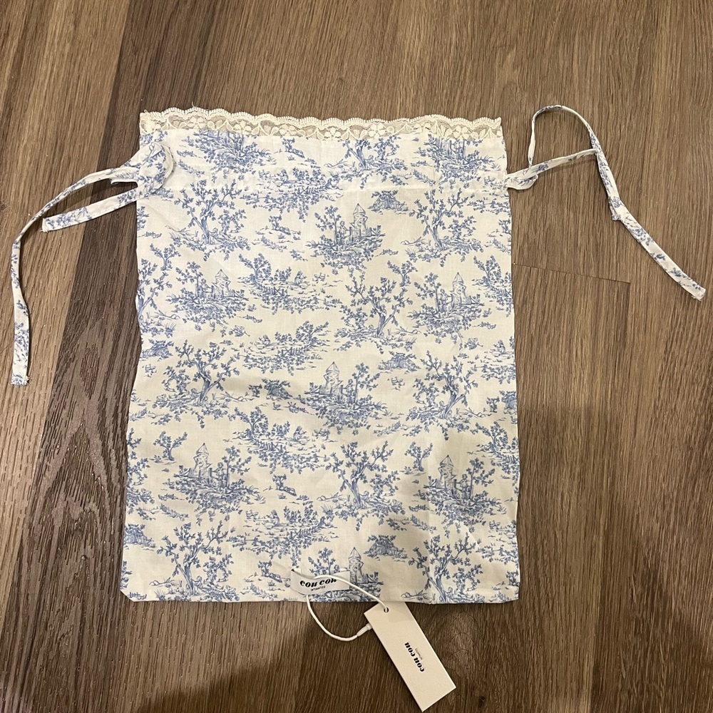 Cou cou small Drawstring Bag